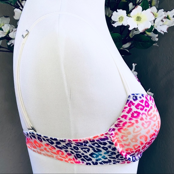EUC VS PINK Heartbreaker Plunge Bra Rainbow Animal - Picture 3 of 15